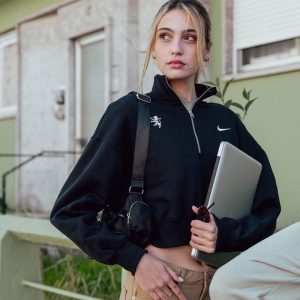 Sweat Zip Preta Nike – Mulher